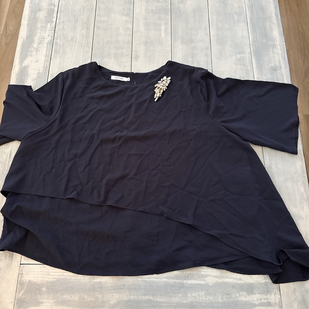 Chic Navy Women's Blouse with Brooch